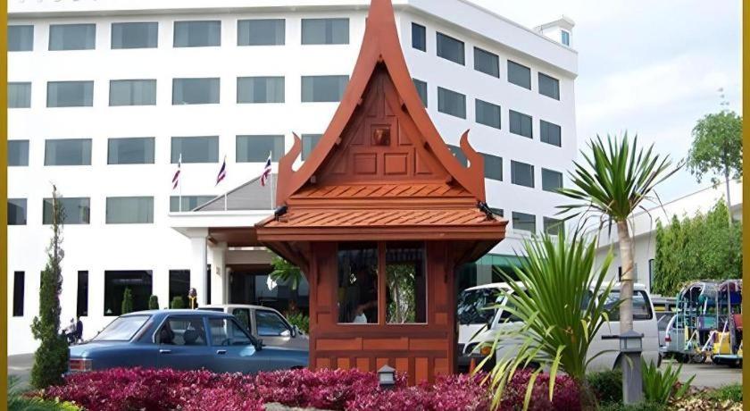 Sri U-Thong Grand Hotel Szuphanburi Kültér fotó