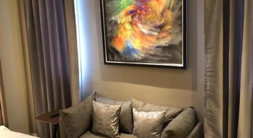 Sri U-Thong Grand Hotel Szuphanburi Kültér fotó